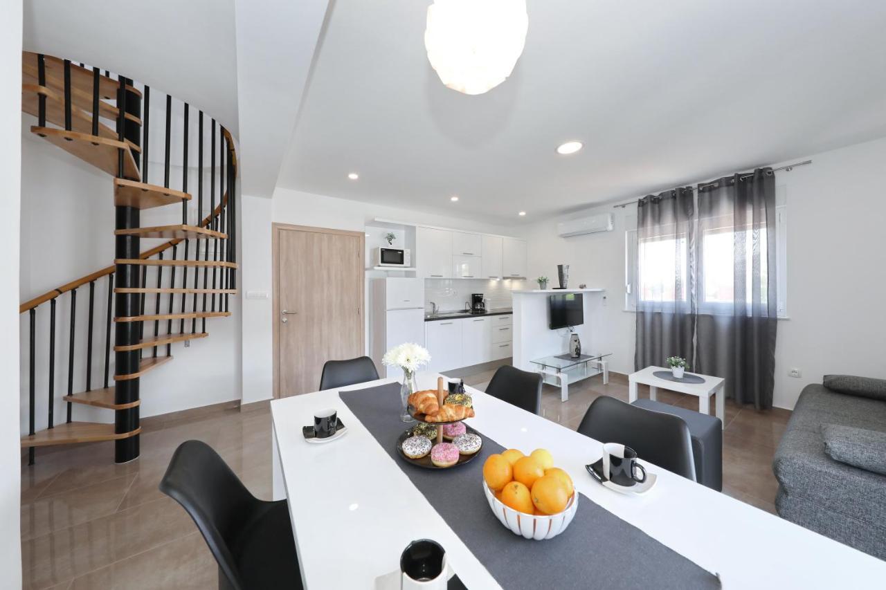 Villa Silver Starigrad Paklenica Ngoại thất bức ảnh